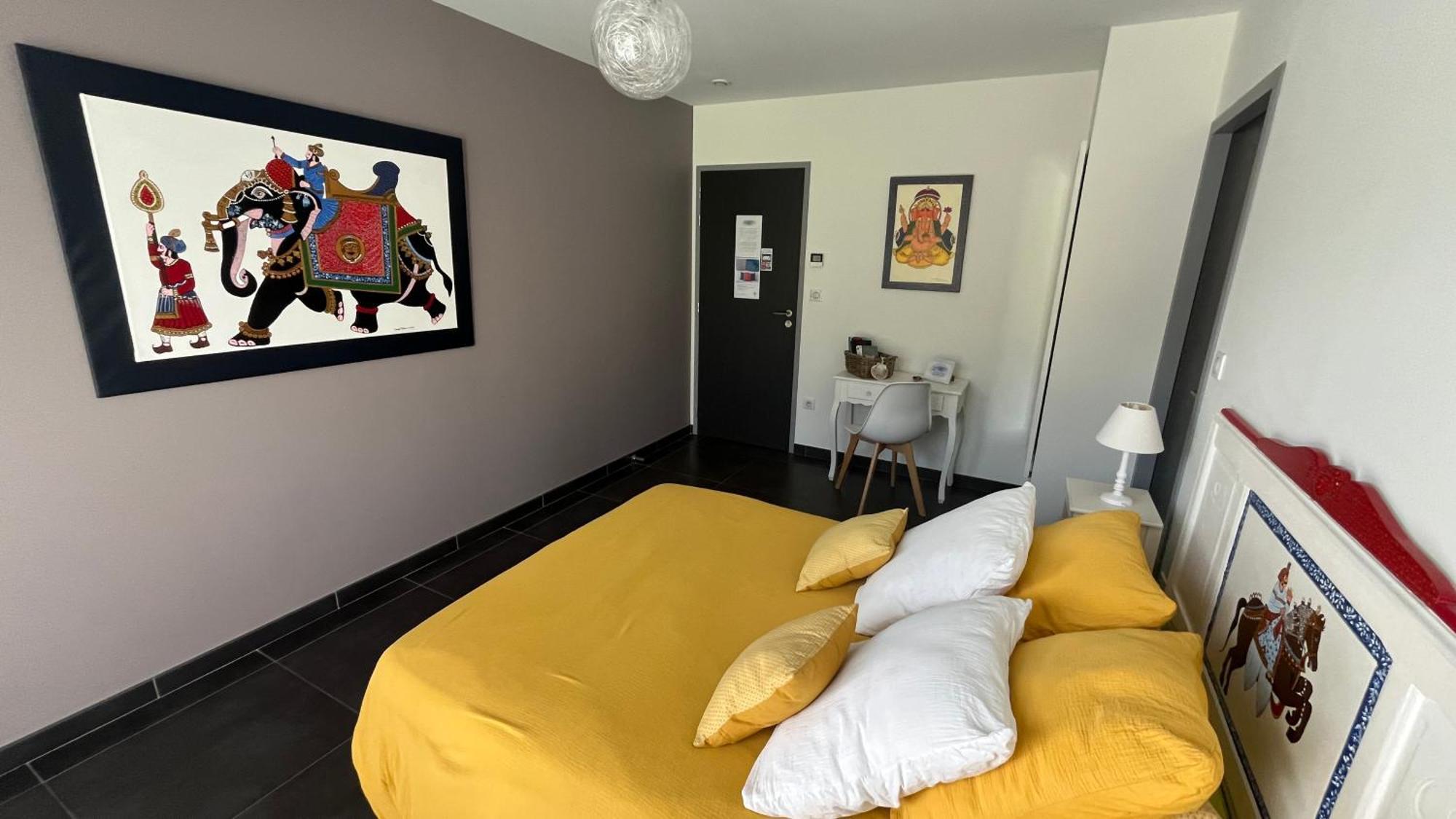 Domaine Georges V Bed & Breakfast Saint-Junien Exterior photo