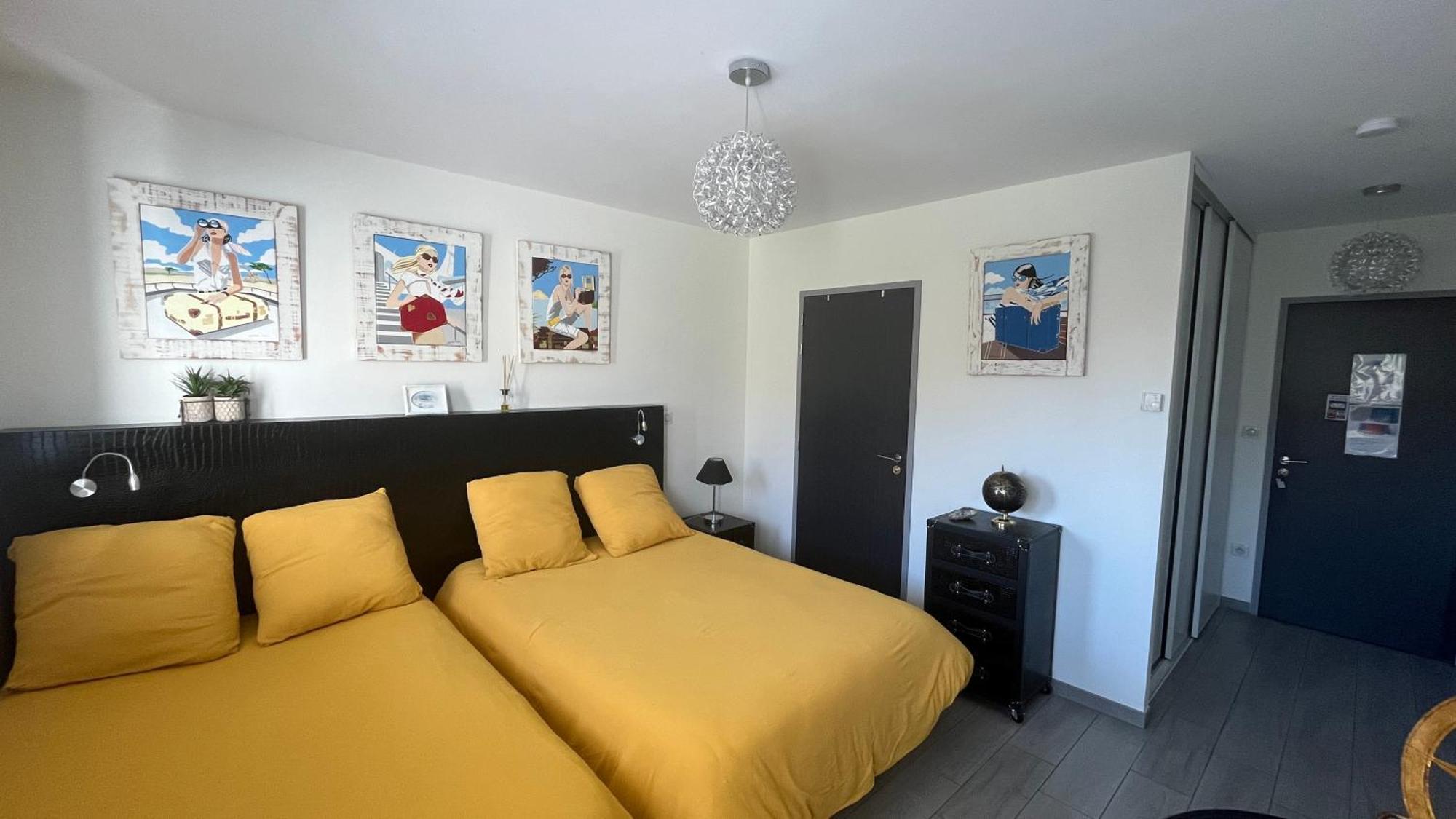 Domaine Georges V Bed & Breakfast Saint-Junien Exterior photo